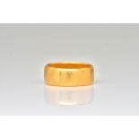 A 22CT GOLD WEDDING RING