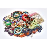 A COLLECTION OF COSTUME JEWELLERY (QTY)