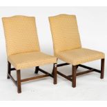 A PAIR OF 18TH CENURY MAHOGANY FRAMED HUMPBACK SIDE CHAIRS (2)