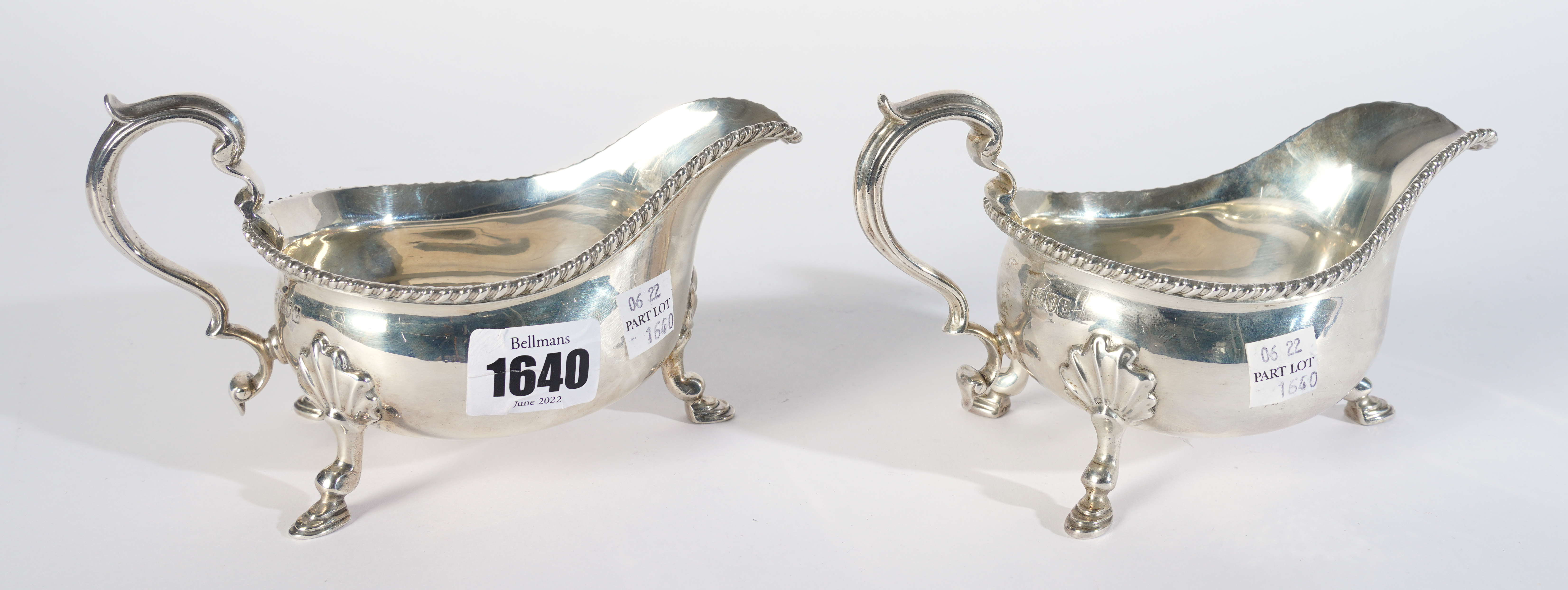 A PAIR OF SILVER SAUCEBOATS (2) - Image 3 of 3