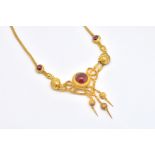 A VICTORIAN GOLD AND CARBUNCLE GARNET NECKLACE