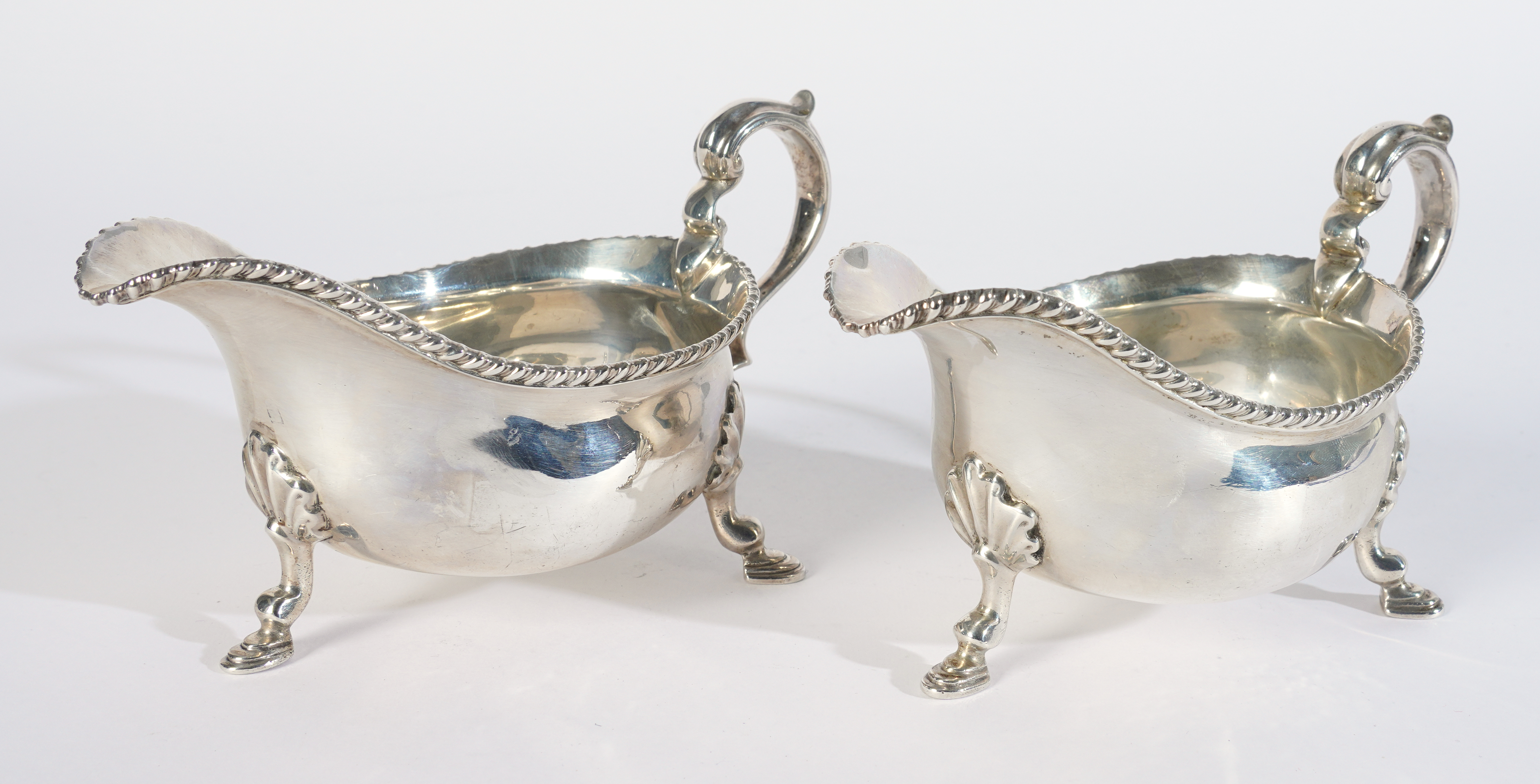 A PAIR OF SILVER SAUCEBOATS (2)
