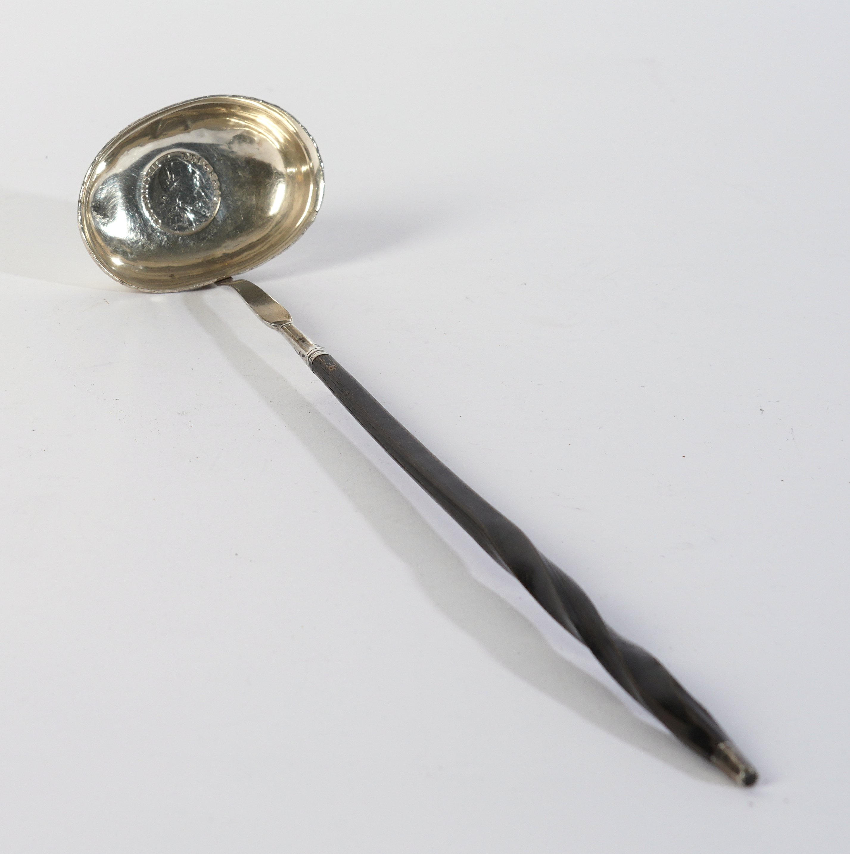 A SILVER TODDY LADLE - Image 2 of 5