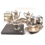 SILVER PLATED WARES INCLUDING TEA SETS, CASED FLATWARE, ENTREE DISHES AND SUNDRY (QTY)