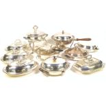 SILVER PLATED WARES, INCLUDING A QUANTITY OF ENTREE DISHES, WARMING DISHES AND SUNDRY