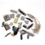 COLLECTABLES INCLUDING THIRTEEN MODERN POCKET KNIVES, FIVE MODERN WATCHES AND SEVEN LIGHTERS