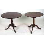 A GEORGE III OAK TRIPOD TABLE (2)