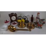 COLLECTABLES INCLUDING AN EDWARDIAN MANTEL CLOCK (QTY)