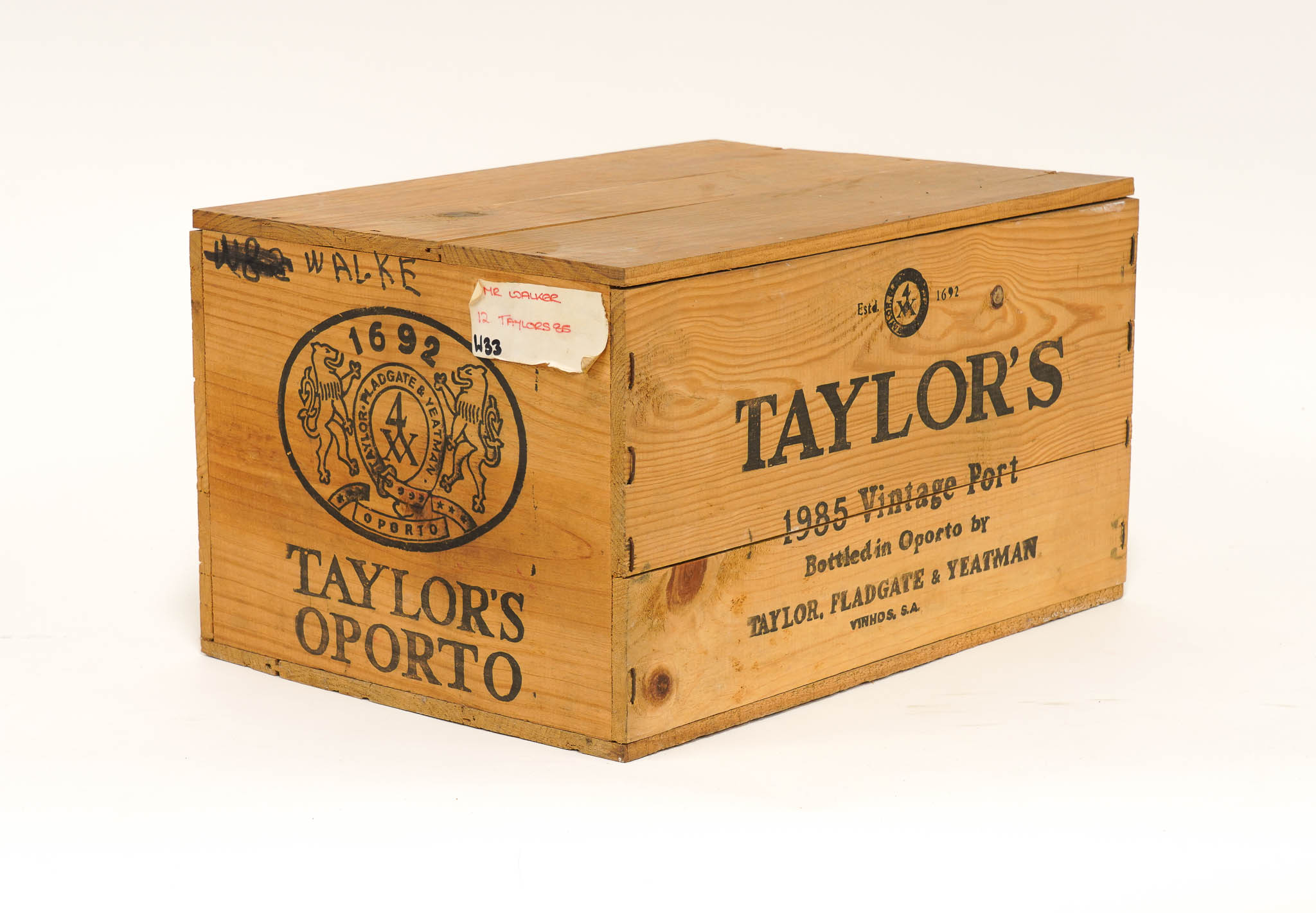 A CRATE OF TWELVE BOTTLES OF 1985 TAYLOR'S PORT (12)