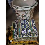 CERAMICS INCLUDING A MODERN VASE (7)