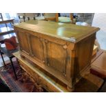 AN 18TH CENTURY STYLE OAK COFFER