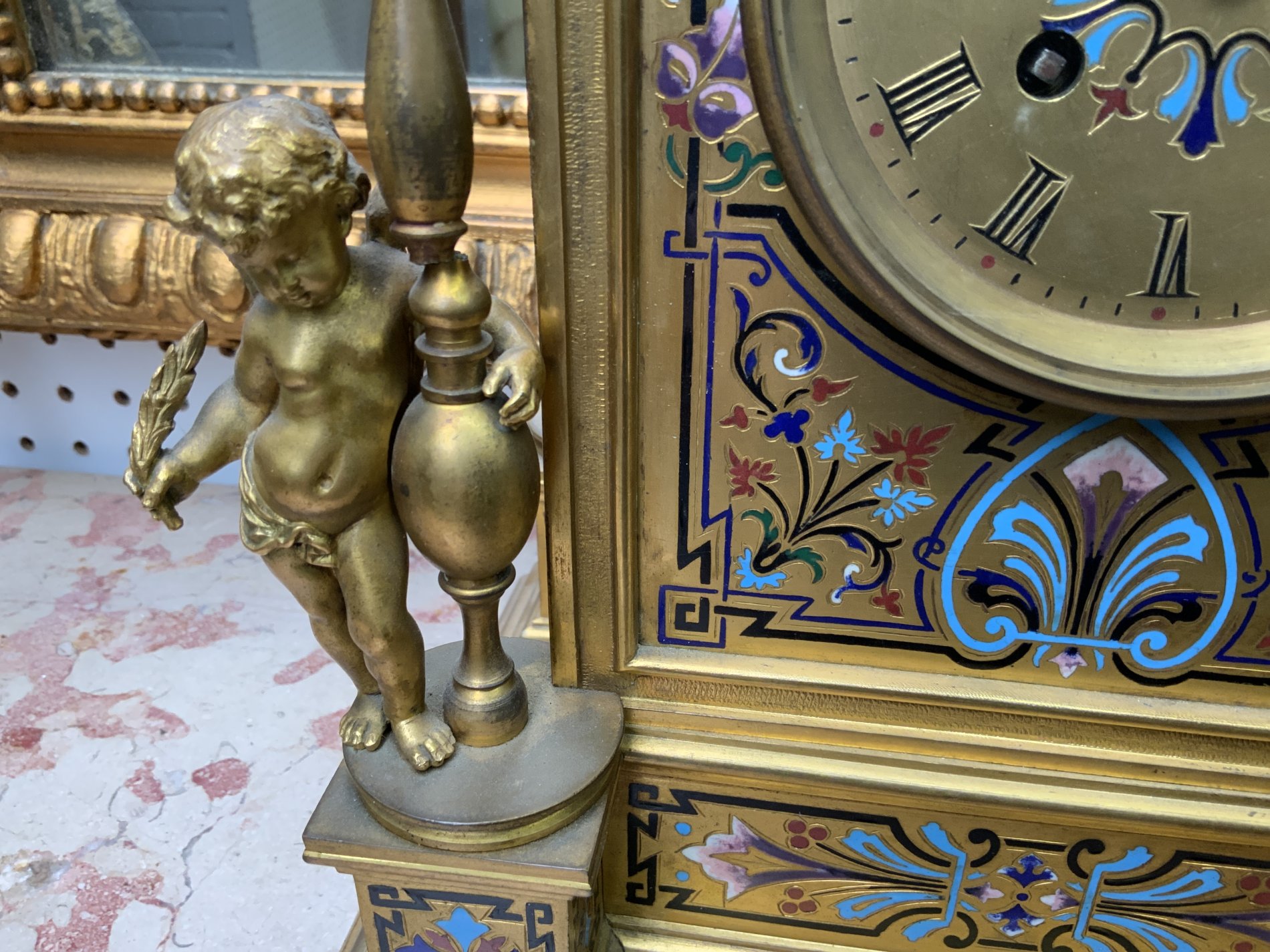 LEROY & FILS, PARIS: A FRENCH ORMOLU AND CHAMPLEVE ENAMEL MANTEL CLOCK - Bild 7 aus 7