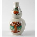A CHINESE FAMILLE-VERTE DOUBLE GOURD VASE