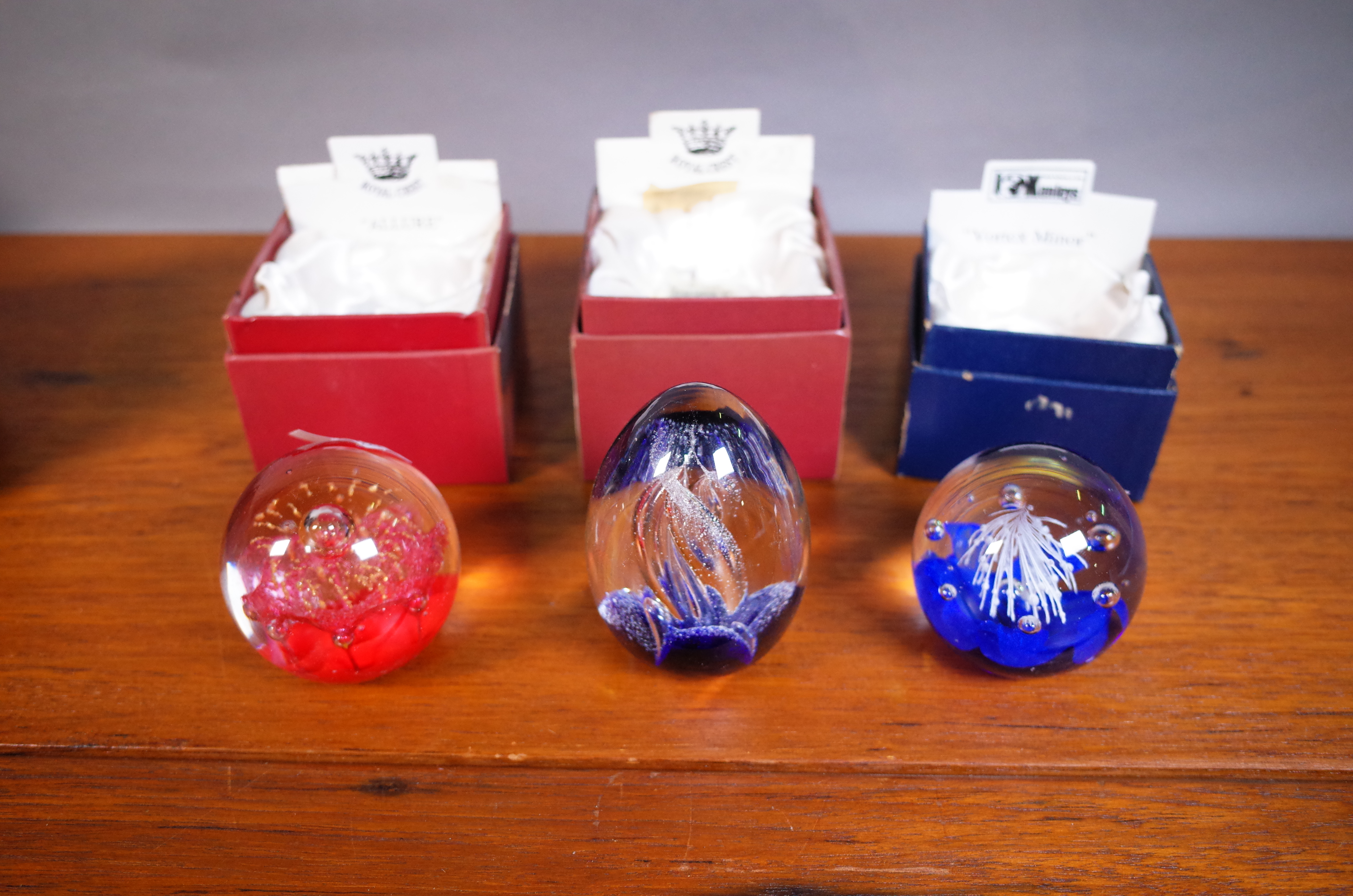 SIX BOXED PAPERWEIGHTS, SELKIRK AND OTHERS (6) - Image 4 of 4