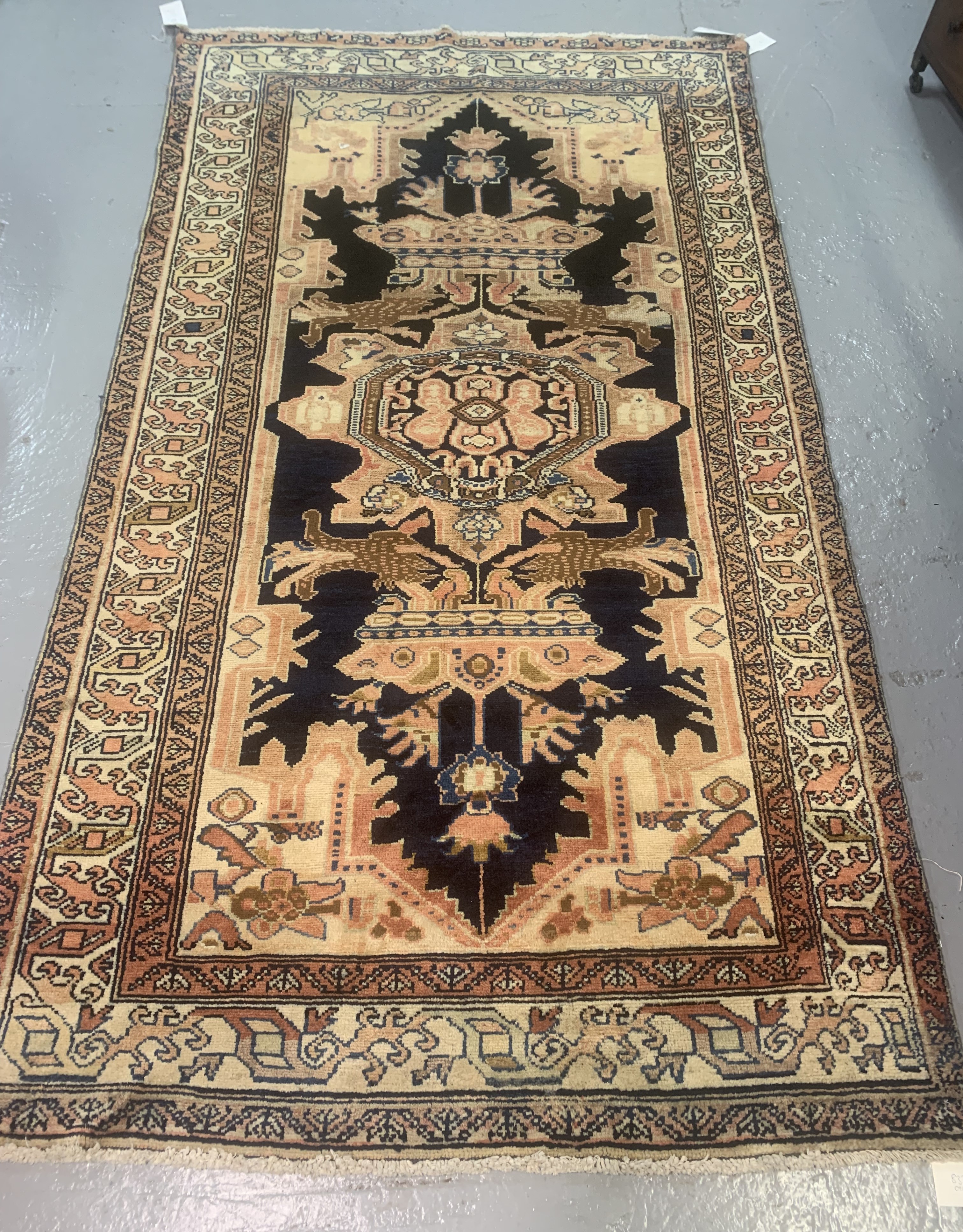 A HAMADAN RUG - Image 2 of 4