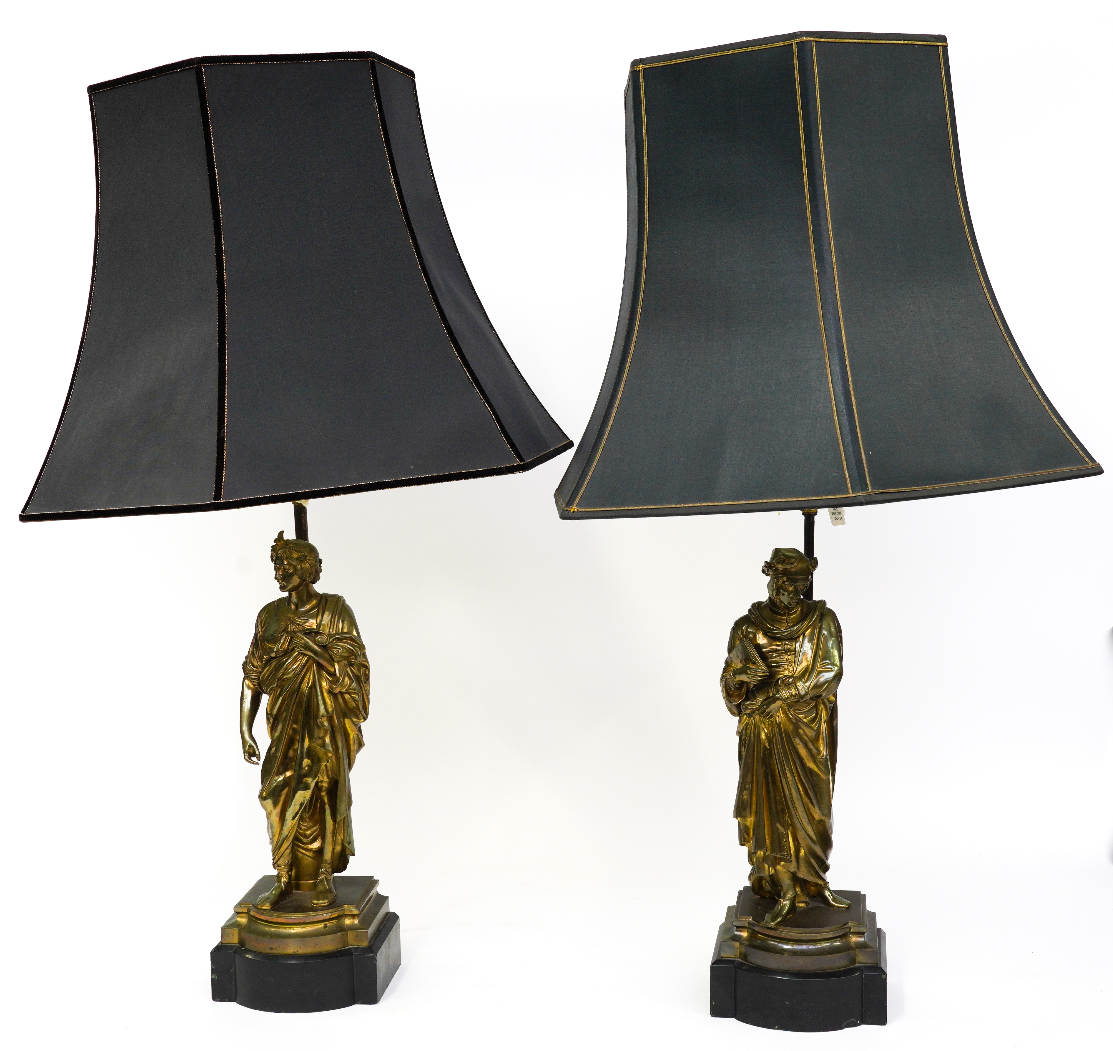 AFTER ANTOINE-PIERRE AUBERT: A PAIR OF GILT BRASS CLASSICAL FIGURAL TABLE LAMPS (2) - Image 6 of 7