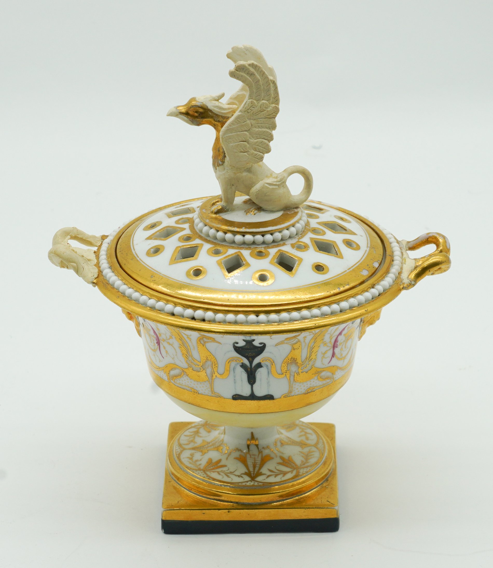 A GROUP OF ENGLISH PORCELAIN - Image 2 of 10