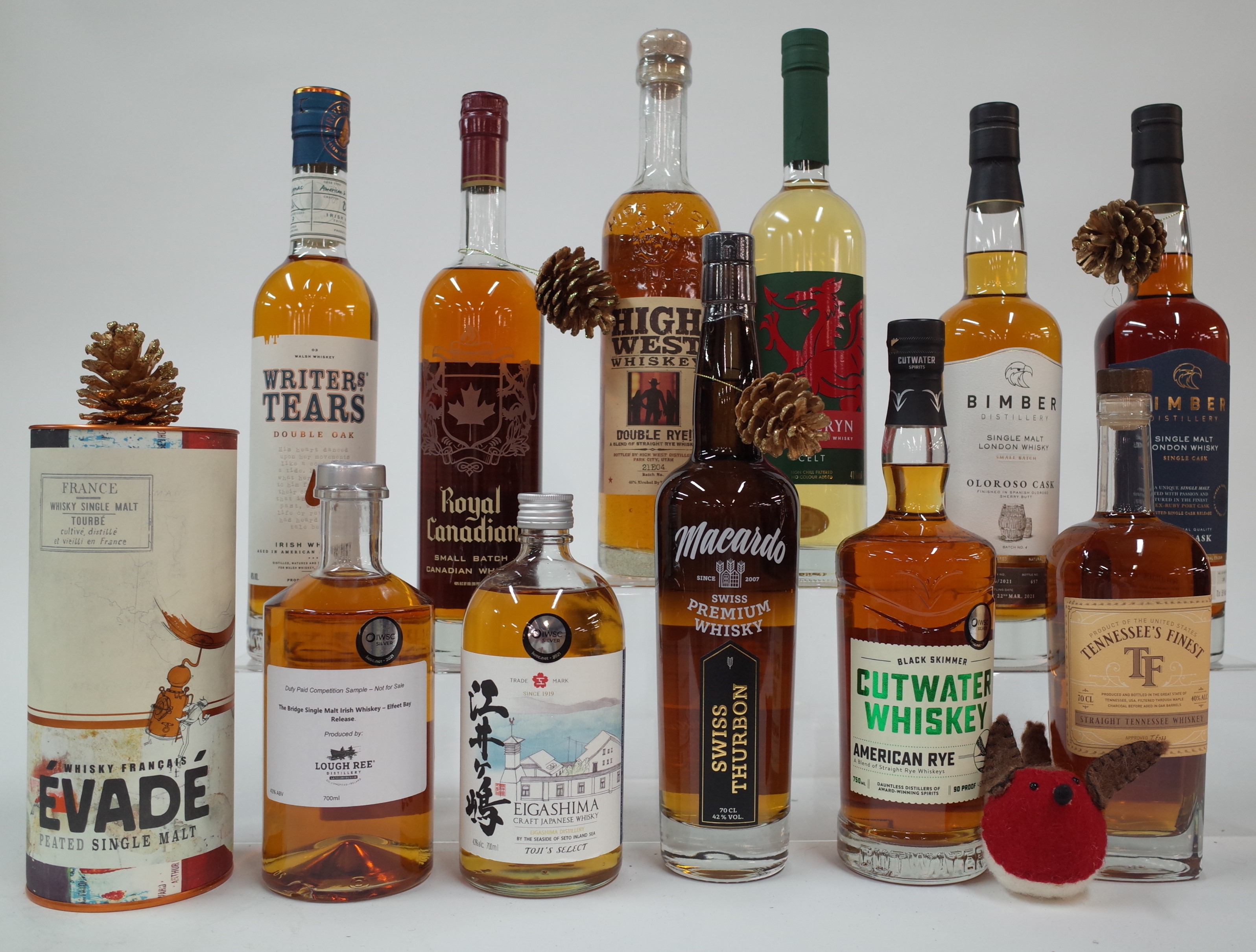 12 MIXED BOTTLES WHISKEY/WHISKY