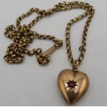 A 9ct gold heart shaped pendant on chain. Weight approx 7.9 grams. Condition report: No issues.