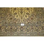 Fine Kashan Persian carpet cream ground. A good quality carpet in clean condition. 300cm x 200cm (