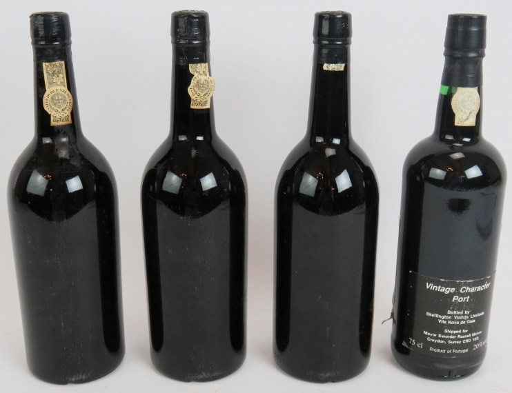 Three bottles of vintage port to include Dow's 1970, Grahams 1970, Grahams 1975 and a bottle of - Image 4 of 5