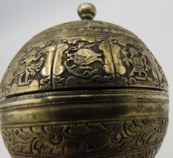 A fine Victorian silver gilt pounce pot with panels of animals & figures, London 1875, maker Francis - Image 4 of 4