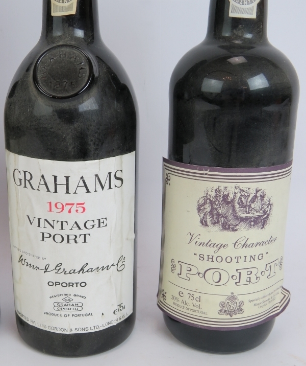 Three bottles of vintage port to include Dow's 1970, Grahams 1970, Grahams 1975 and a bottle of - Image 3 of 5