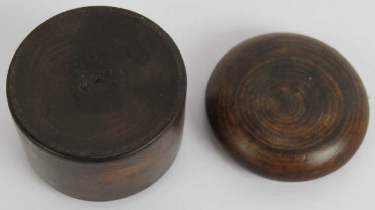 A turned hardwood treen lidded pot with domed top. Diameter 6.5cm. Height 5.5cm. Condition report: - Image 4 of 4