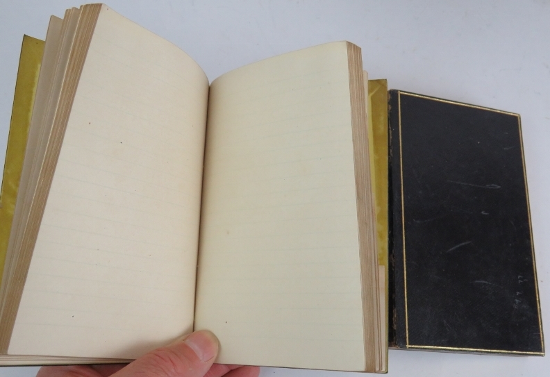 A Victorian coromandel desk top book safe decorated with gilt brass fleur-de-lys and with engraved - Bild 5 aus 6