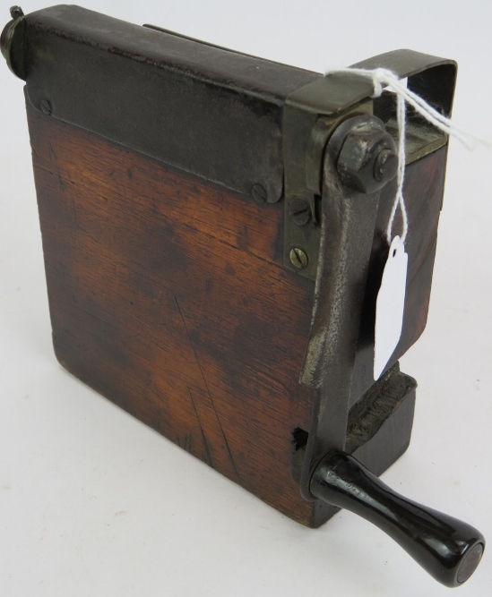 An Edwardian oak smokers cabinet with plated mounts, two similar cigar/cigarette boxes and an - Bild 8 aus 8