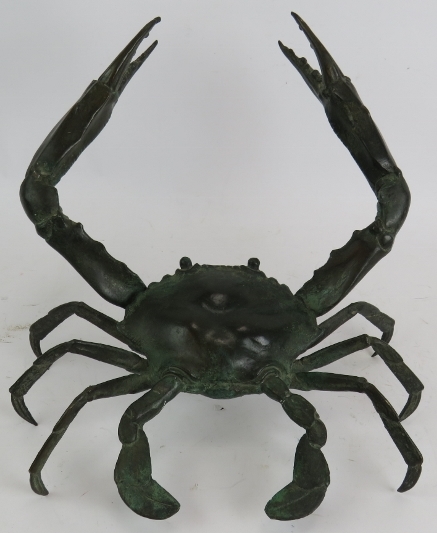 A large Japanese bronze model of a crab with claws raised. Height 26cm. Width 30cm. Condition - Bild 2 aus 4