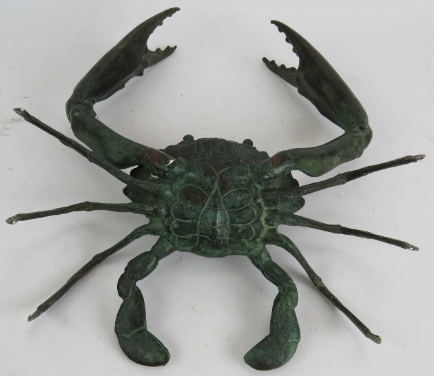 A large Japanese bronze model of a crab with claws raised. Height 26cm. Width 30cm. Condition - Bild 3 aus 4