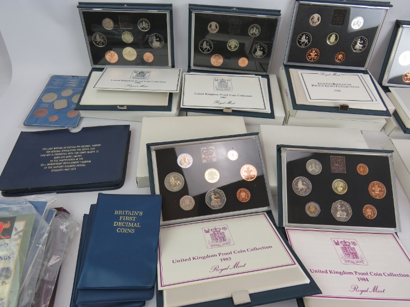 Royal Mint UK proof coin sets 1980-1990, 2 sets of many plus other proof and uncirculated sets. ( - Image 2 of 5