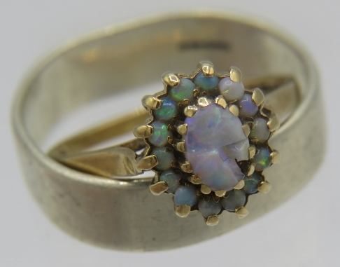 A 9ct yellow gold opal cluster ring, size M, and a 9ct white gold wedding ring. 7 grams. Condition - Image 3 of 3