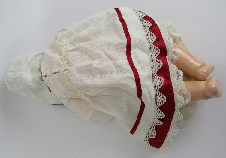 A Bisque headed Armande Marseille baby doll marked AM Germany 351/5k. Cotton and ribbon gown and - Bild 3 aus 5