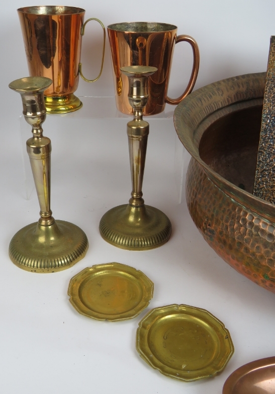 Mixed copper and brassware including a large planished bowl, a heavy antique kettle, two mugs, - Image 3 of 4