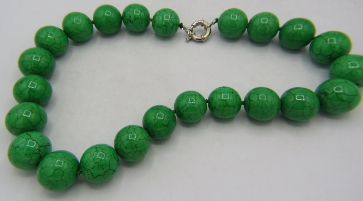Green howlite gemstone statement necklace, bolt ring clasp. Large 20mm round polished beads of