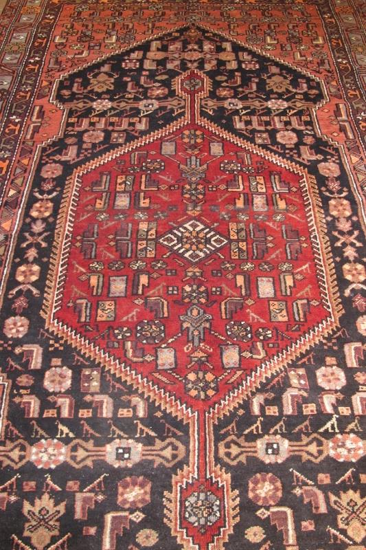 North West Persian Malayer carpet. Large central pattern with deep borders. Good colour and - Image 4 of 4