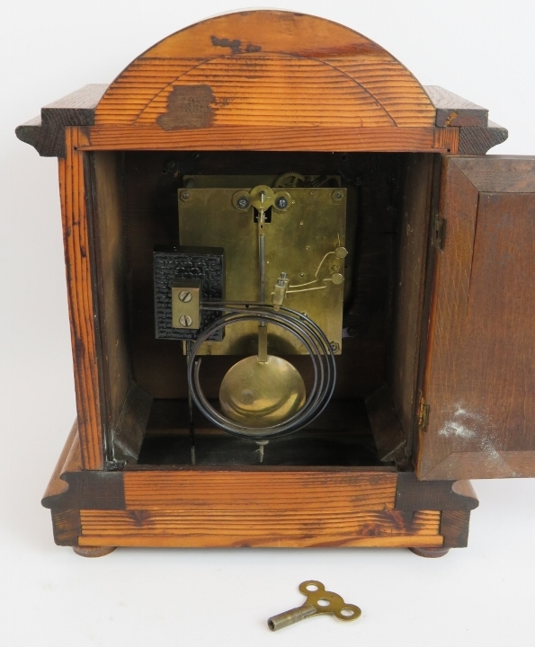 An oak cased mantel clock with striking and chiming German movement marked CB (Badische-Uhrenfabrik) - Image 4 of 5