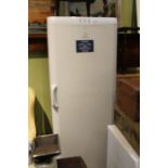 Slimline no frost freezer