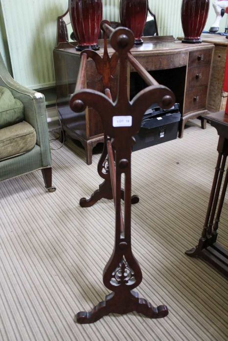 An early 20th century five bar towel rail - Image 2 of 2