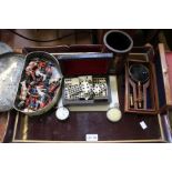 A tray of Gentleman's collectables