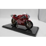 Carl Fogarty Honda RC30 in display case 17cm x 9cm