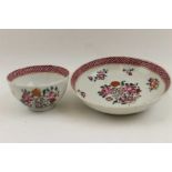 An 18th century English porcelain tea bowl & saucer