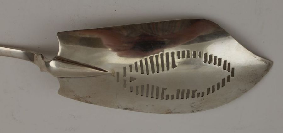 Thomas Freeth, a George III silver fish slice, London 1815, 144g - Image 5 of 6