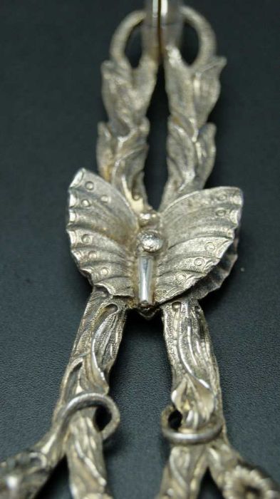 Joseph Willmore, an early Victorian silver sugar nips Birmingham 1841 - Image 8 of 12