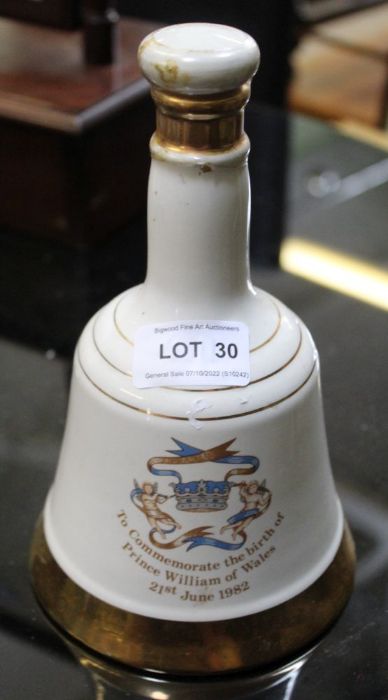 2011 Bells Decanter for Prince William, 1 bottle