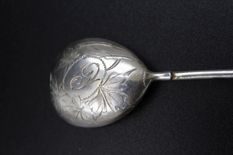 A set of eight Russian silver tea stirrers, engraved bowls with monogram "C" 84 mark combined weight - Image 4 of 8