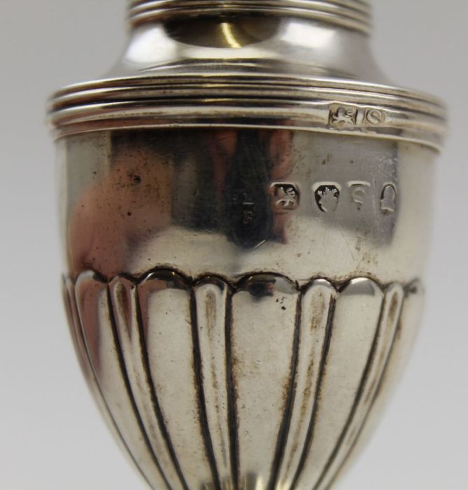 Rebecca Emes & Edward Barnard, a George III silver pepper, London 1813, 54g - Image 4 of 4