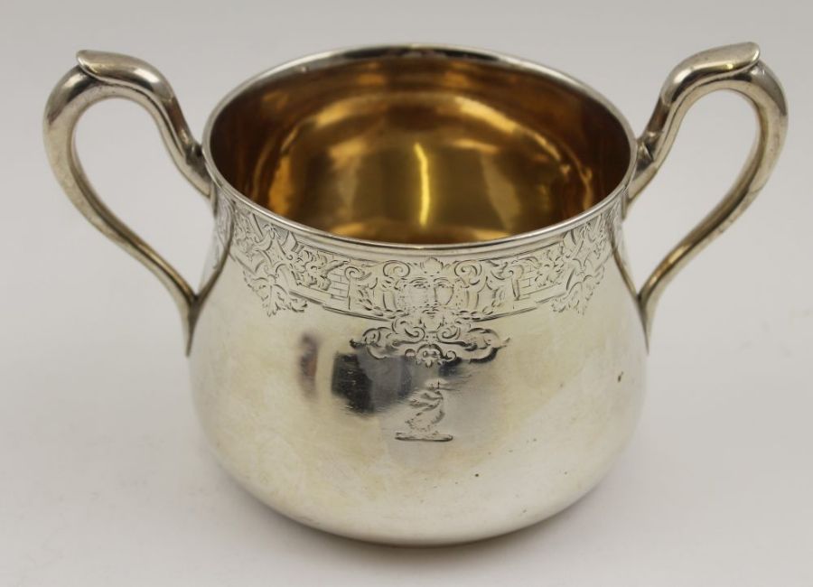 John Samuel Hunt, a Victorian silver porringer, London 1864, 324g